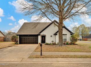5756 Carter Dr, Southaven, MS 38672