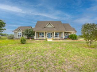 2048 E Martindale Rd, Seguin, TX 78155
