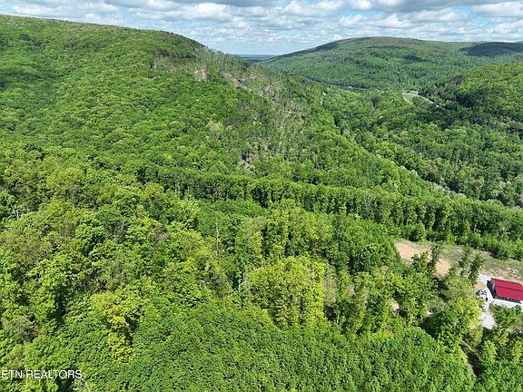 3rd image of Lower Eagles Nest Rd