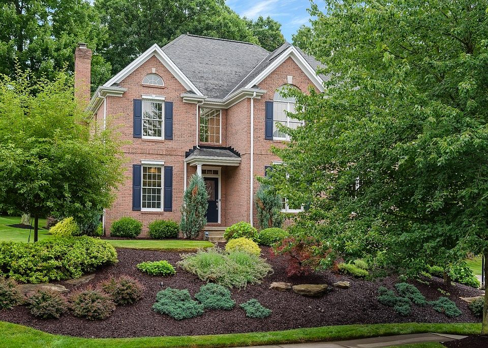 1st image of 701 Sir Barton Ct