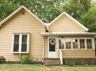 907 S Prairie St, Brookston, IN 47923