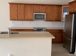 10405 NW 61st Ln, Doral, FL 33178