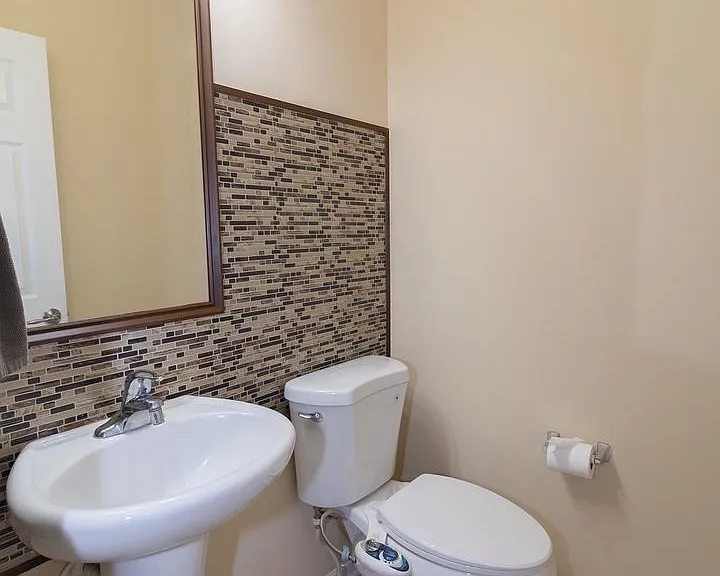 823 S Haines Cir — Photo 16