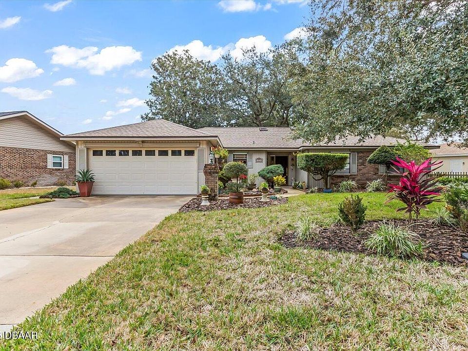 1st image of 923 Northbrook Dr