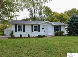 745 N 77th Ave, Omaha, NE 68114