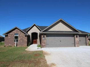 1240 Ellen Ray Lane, Centerton, AR 72719