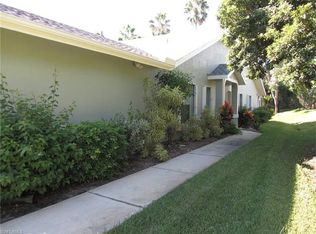 1704 Royal Cir, Naples, FL 34112