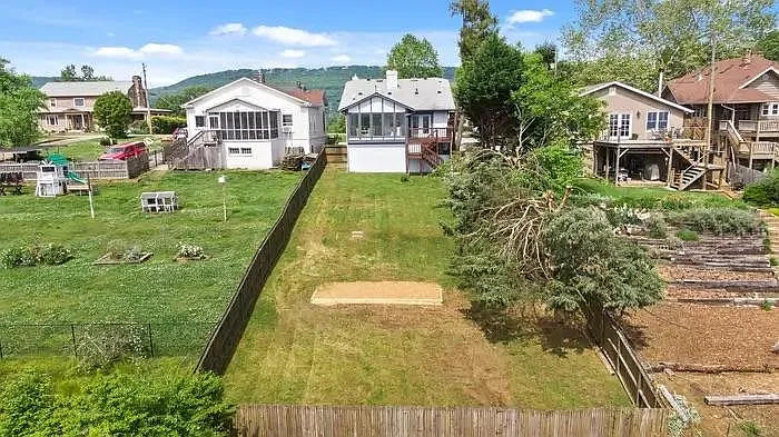 208 Brelsford Rd — Photo 37