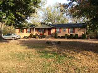 509 Stonehenge Dr, Lebanon, TN 37090