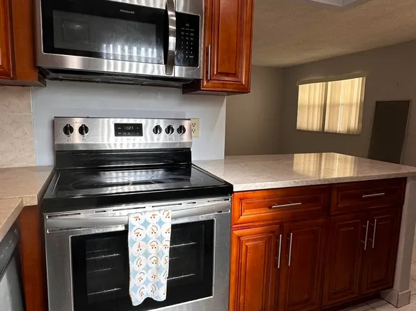 104 Saxony Ter, Delray Beach, FL