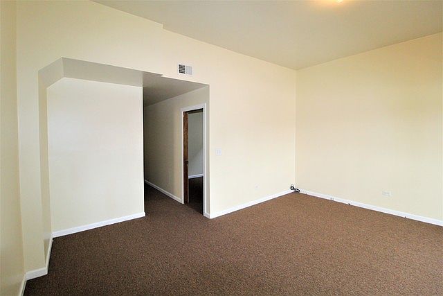 1st image of 614 W Englewood Ave #1
