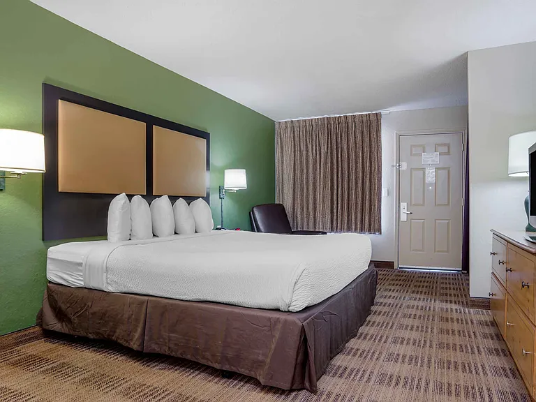 Studio Suite - 1 King Bed