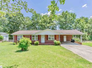 6 Riggs St, Greenville, SC 29611