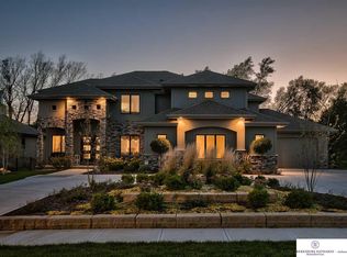 2006 S 214th Ave, Elkhorn, NE 68022