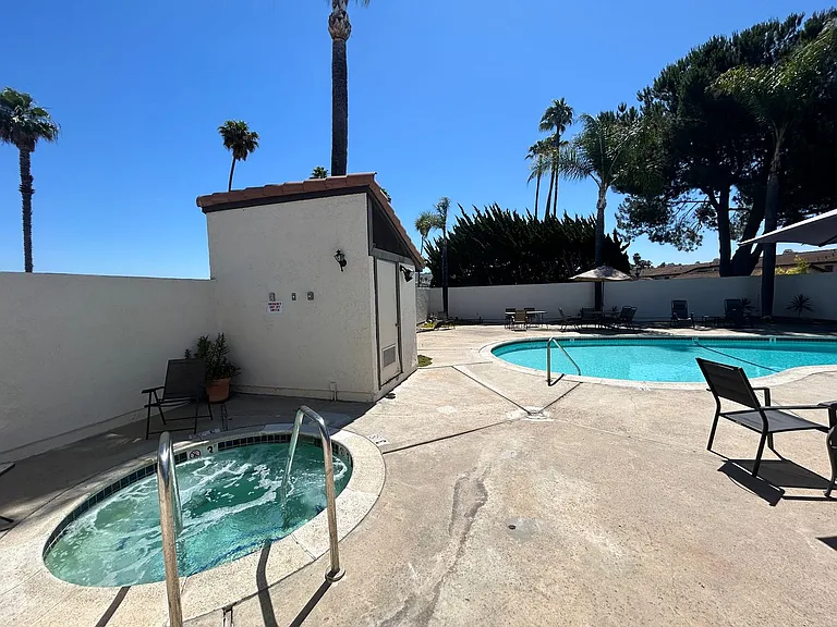 5435 Villas Dr — Photo 31