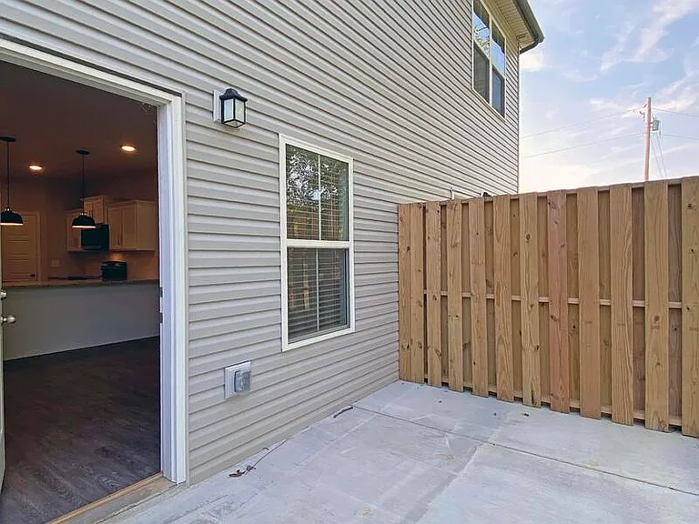 220 Drayton Dr #B — Photo 15