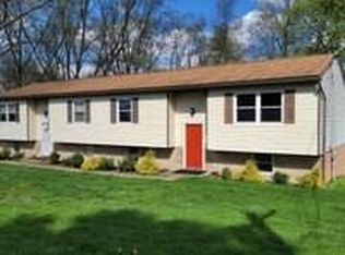 1266 N Main St #1266, Washington, PA 15301