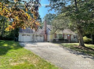 9 Pine Knob Ter, Milford, CT 06461