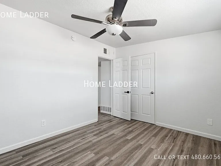 596 W Harding Ave — Photo 17
