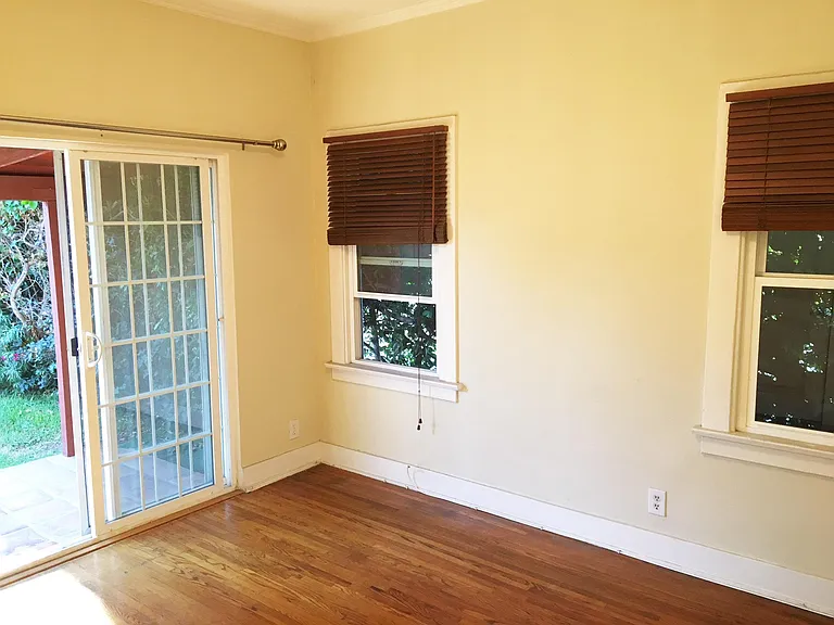 845 N Citrus Ave — Photo 14