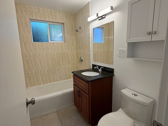 4th image of 766 Chestnut St #1