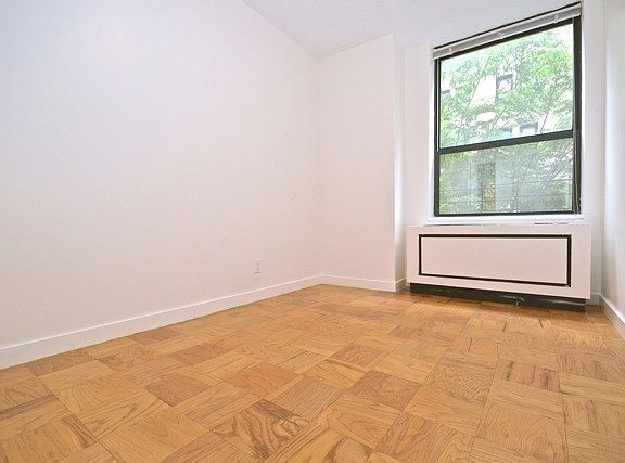 4th image of 247 E 87th St APT 3A