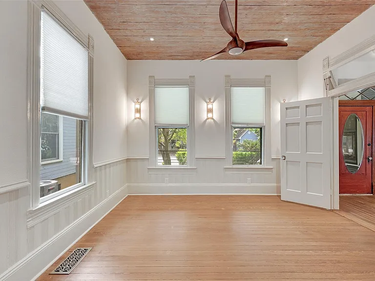 904 Willow St #A & B — Photo 3