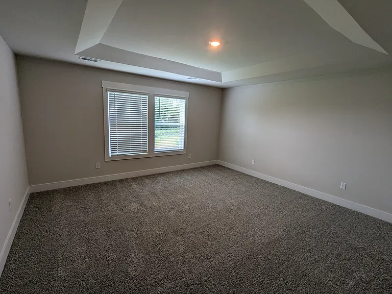 416 Roderick Ln — Photo 13