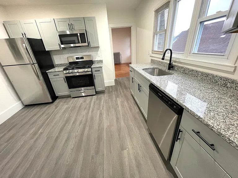 32 Bowen Ave #3 — Photo 8