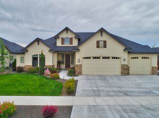 6719 N Levenham Ave, Meridian, ID 83646