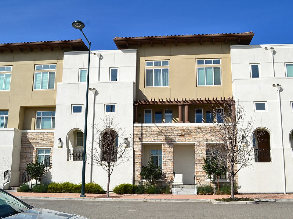 1st image of 5326 Campus Dr