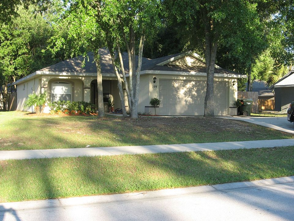 1st image of 109 Quail Oaks Cir