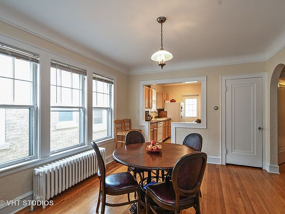 5th image of 7844 Karlov Ave