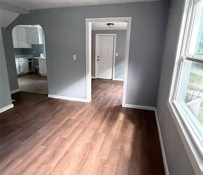 1021 California Dr — Photo 16