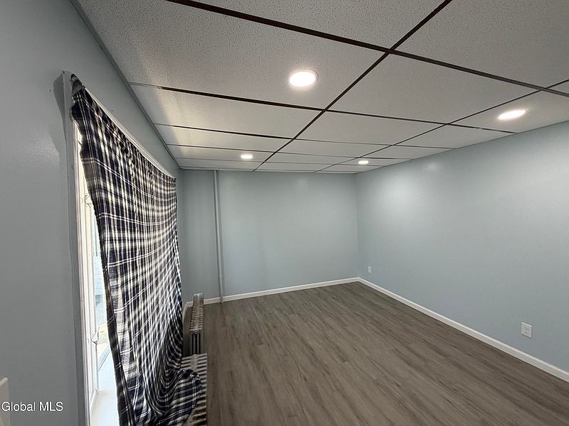 4th image of 1671 Broadway #1-4