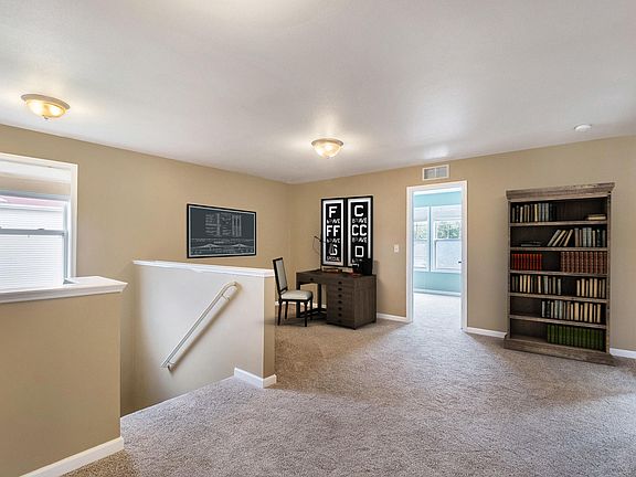 5th image of 7384 Salerno Cir
