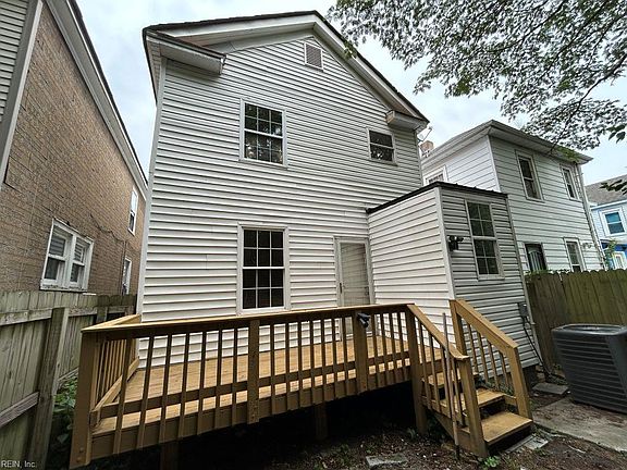 4th image of 973 Rugby St