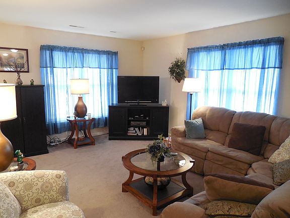 4th image of 350 Banyan Circle Dr