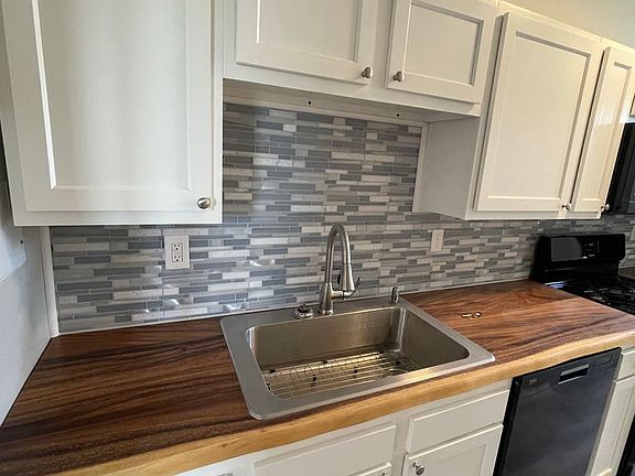 5th image of 4828 Liberty Ave APT 11