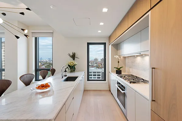 Sold by Nest Seekers International | media 5