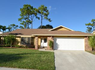 14369 Blackberry Dr, Wellington, FL 33414