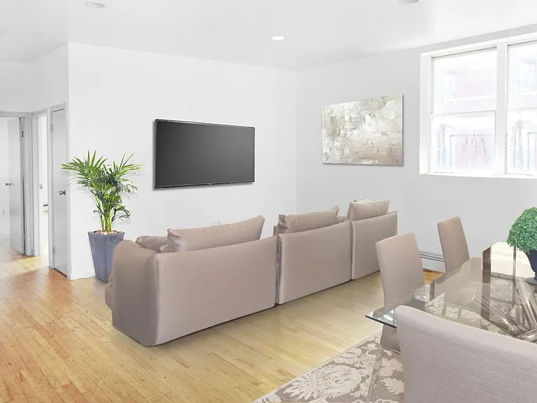400 Washington St #2 — Photo 1
