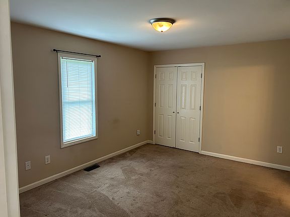 3rd image of 110 Stone St #110