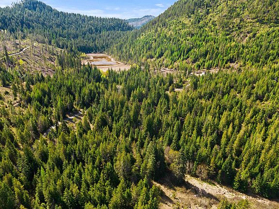 2nd image of 2642B Mud Lake Rd