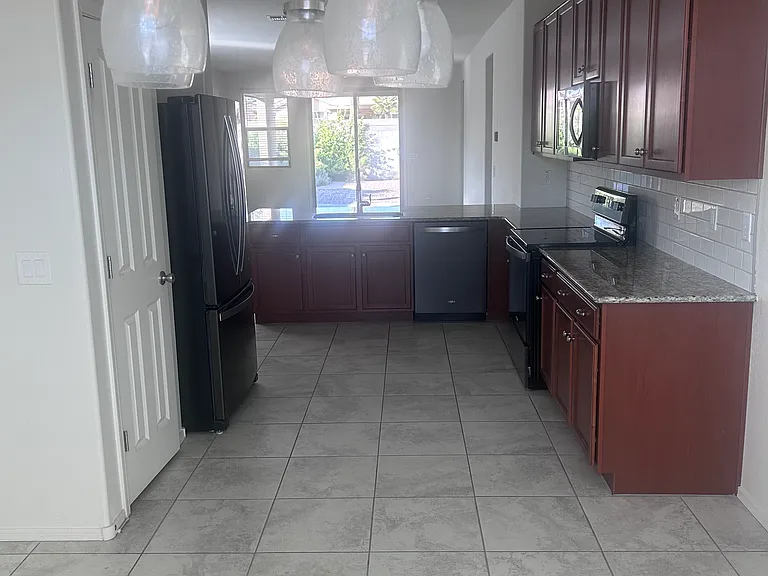 15422 W Windward Ave — Photo 17