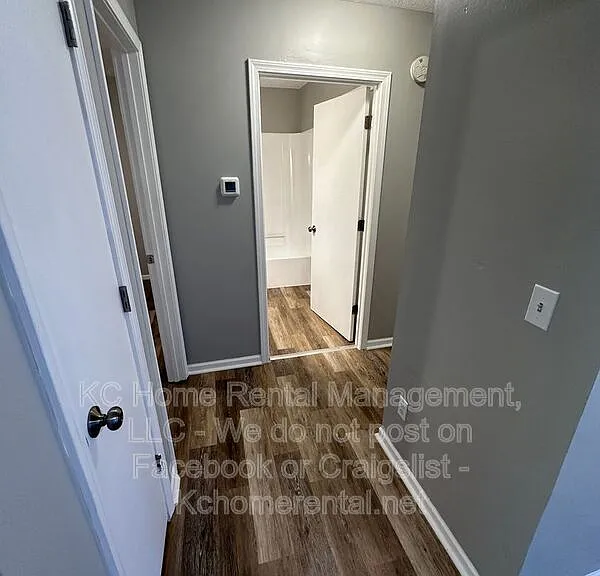 211 NW Barr Rd #C — Photo 25