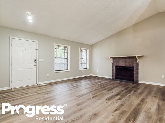 3rd image of 4276 Cary Dr