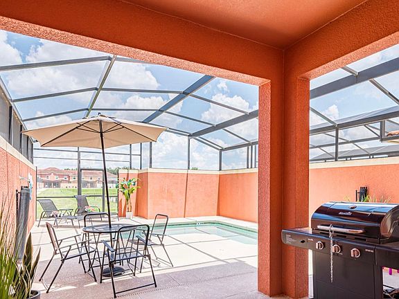 5th image of 3079 Beach Palm Ave