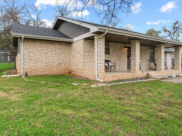 3702 Del Rio Ct — Photo 35