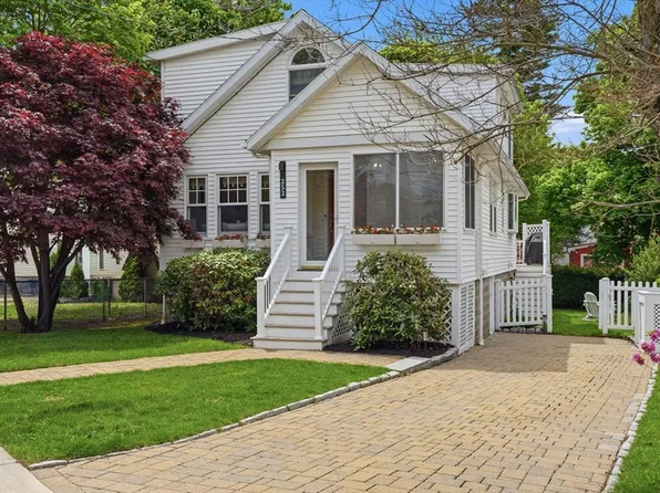 252 Washington St, Arlington, MA 02474